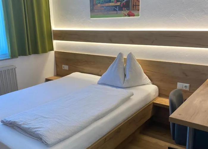 Kinzl Mit E-ladestation 3*