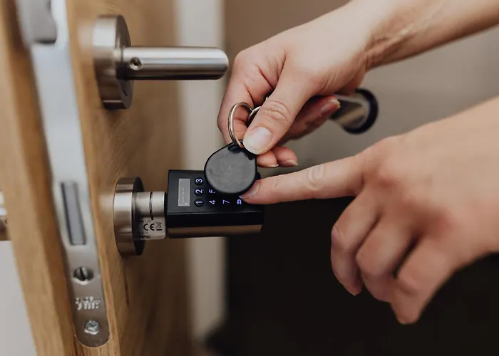 Kinzl Mit E-ladestation Offenhausen