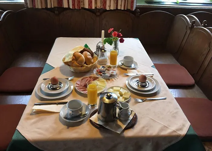 Kinzl Mit E-ladestation Pensionat Offenhausen