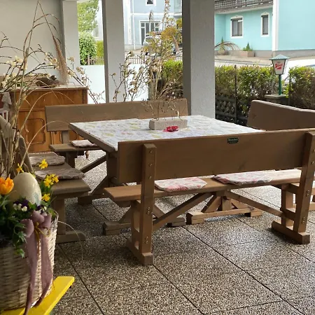 Konukevi Kinzl Mit E-ladestation *