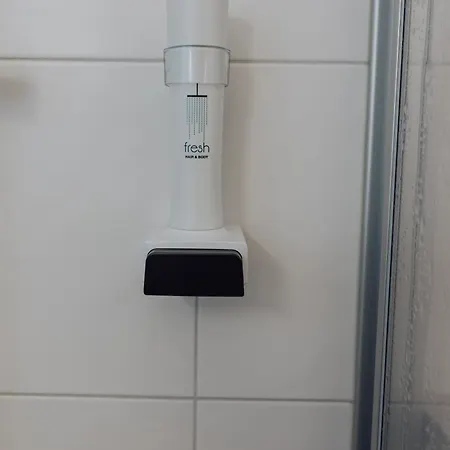 Kinzl Mit E-ladestation Konukevi Offenhausen