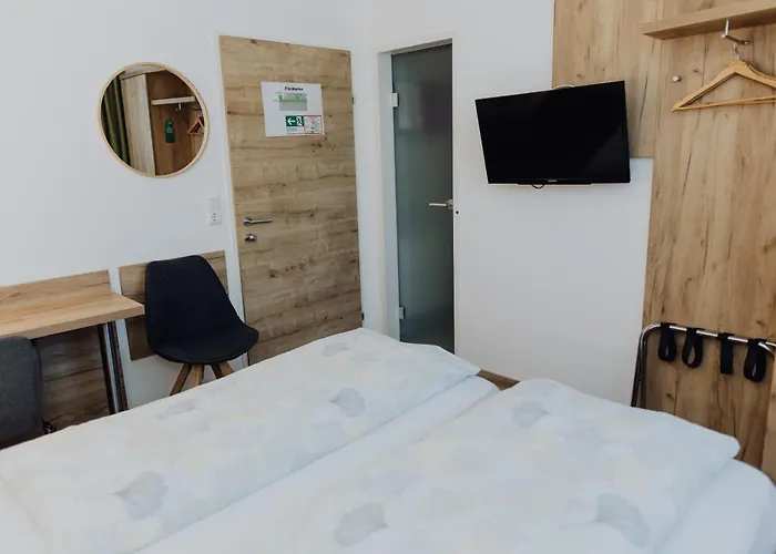 Kinzl Mit E-ladestation Πανσιόν